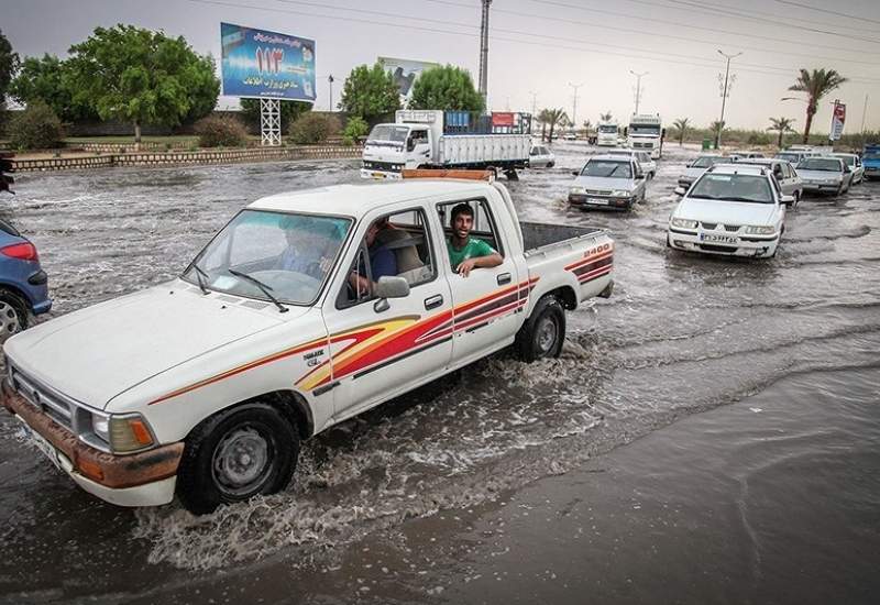 بارش باران و برف در اکثر مناطق کشور / رانندگان با احتیاط و سرعت مطمئنه رانندگی کنند / لغزندگی جاده‌ها