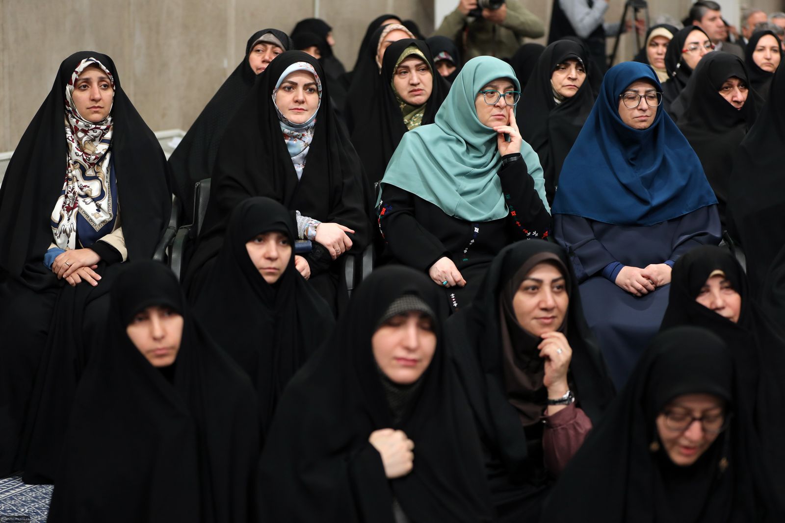سخنان پزشکیان در دیدار کارگزاران نظام با رهبر انقلاب؛ قدردانی رهبری از رئیسجمهوری/ ظریف و ساداتینژاد هم آمدند