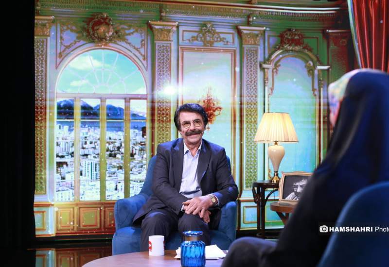 علیرضا افتخاری: بعدها مشخص می شود احمدی نژاد که بود / از دستش ناراحتم!