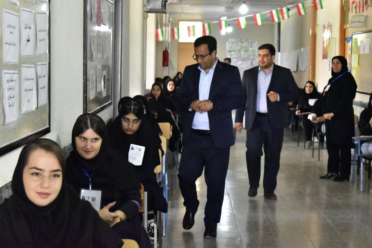 برگزاری امتحانات نهایی پایه دوازدهم با مشارکت ۱۷ هزار دانش‌آموز در کهگیلویه و بویراحمد / خانواده‌ها و دانش‌آموزان نگران نباشند؛ فضای آزمون‌ها آرام و منظم است / اخبار منتشرشده درباره میانگین نمرات امتحانات نهایی مربوط به سال تحصیلی گذشته است 