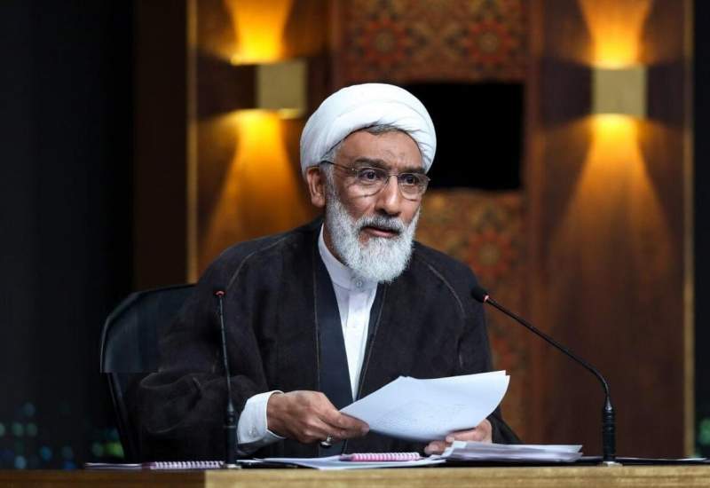 پورمحمدی: برخی می‌گویند مذاکره با آمریکا از روی ناچاری، تحمیل شده؛ این حرف‌ها به خاطر این است که ما قدرت تحلیل نداریم، به اصول حفظ کیان اسلام و جامعه اسلامی هم توجه نمی‌کنیم / اگر کسی عشق شهادت دارد، مردم مسلمانی نیز هستند که می‌خواهند زندگی کنند و به دین و ایمان‌شان ادامه بدهند / اگر این کشور دست نااهلان بیفتد چیزی از دین و ایمان باقی نمی‌ماند / از خواست مردم نمی‌شود به سادگی گذشت
