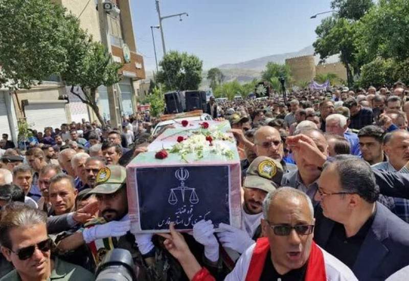 پیکر قاضی شهید احسان باقری در شیراز تشییع شد
