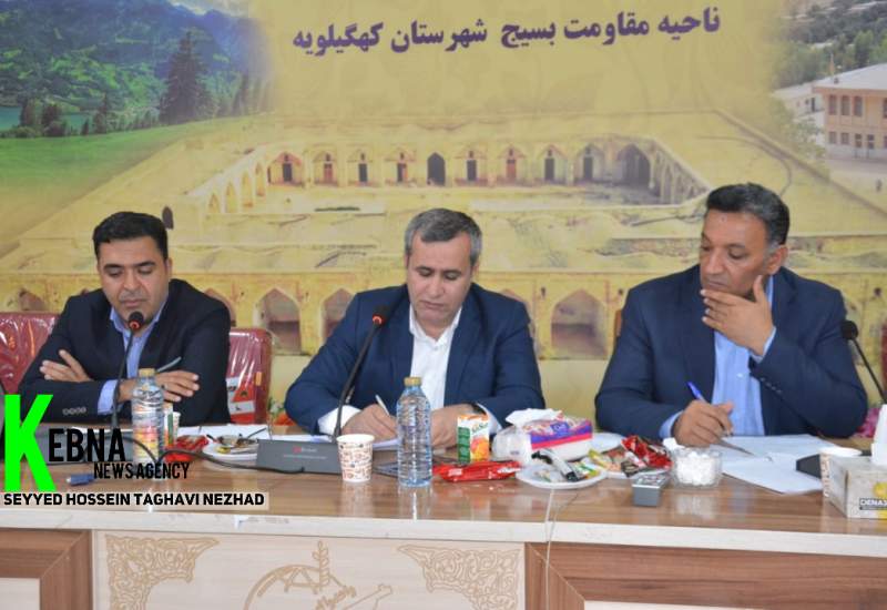 وضعیت بی خانمان"مسکن" در کهگیلویه / هفت ساعت جلسه برای تکرار مکررات/ آقای معاون هماهنگی امور عمرانی استاندار، کم کارها را تنبیه کنید/ وضعیت کهگیلویه، بهمئی، لنده و چرام در مسکن ملی و جوانی جمعیت چگونه است؟+ حواشی