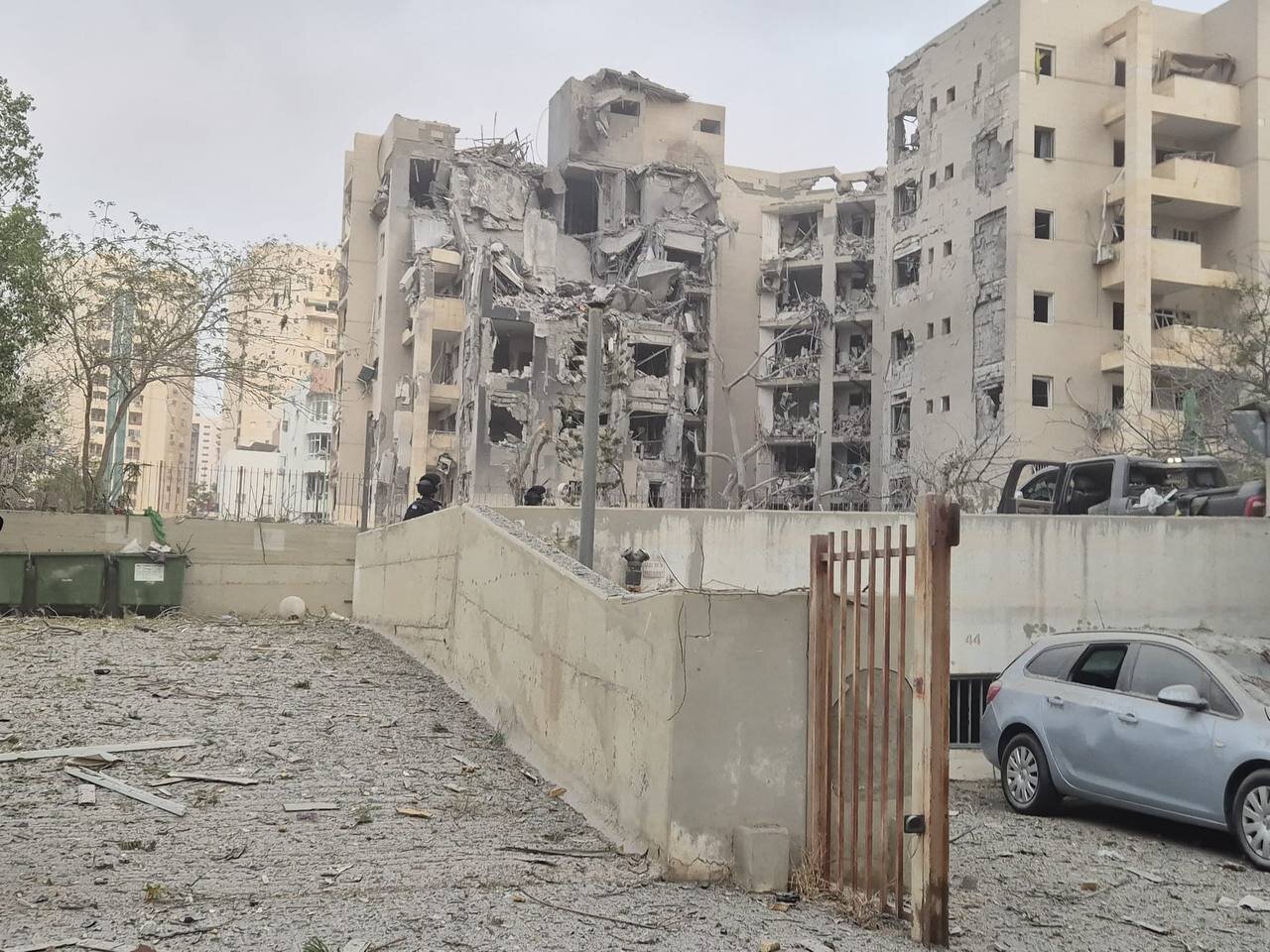 حجم تخریب منطقه مورد اصابت موشک
