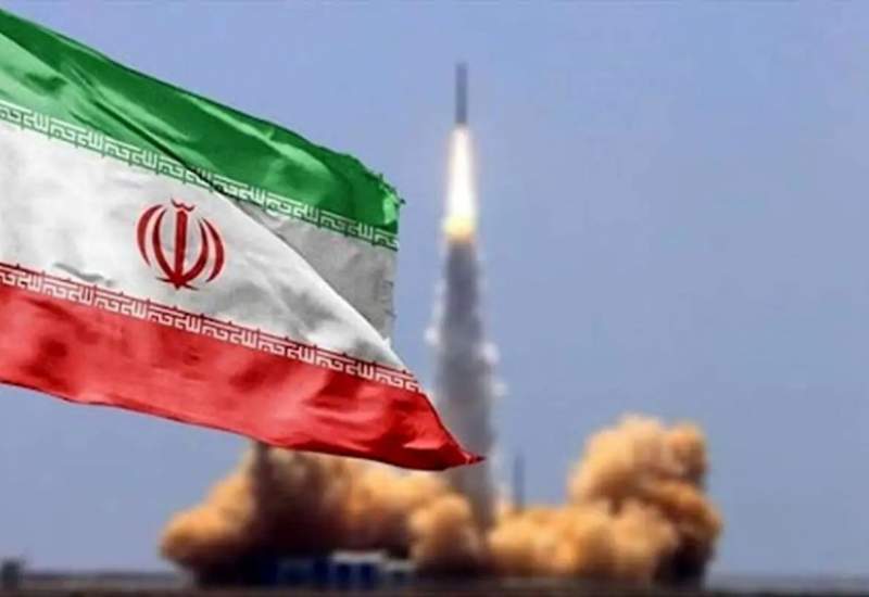 انتقاد تند روزنامه جمهوری اسلامی از تندروها: در طول بحران در حاشیه سکوت خزیده بودند