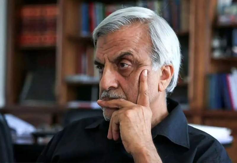 برخی دم از ولایت مداری می زنند اما رفتار و گفتارشان رنگ و بوی نفوذ دارد