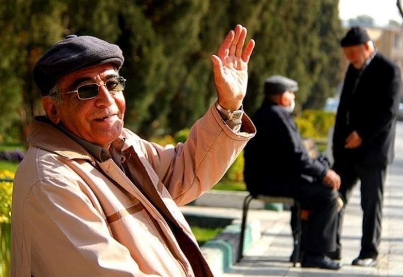 معوقات فروردین بازنشستگان چه زمانی پرداخت می‌شود؟
