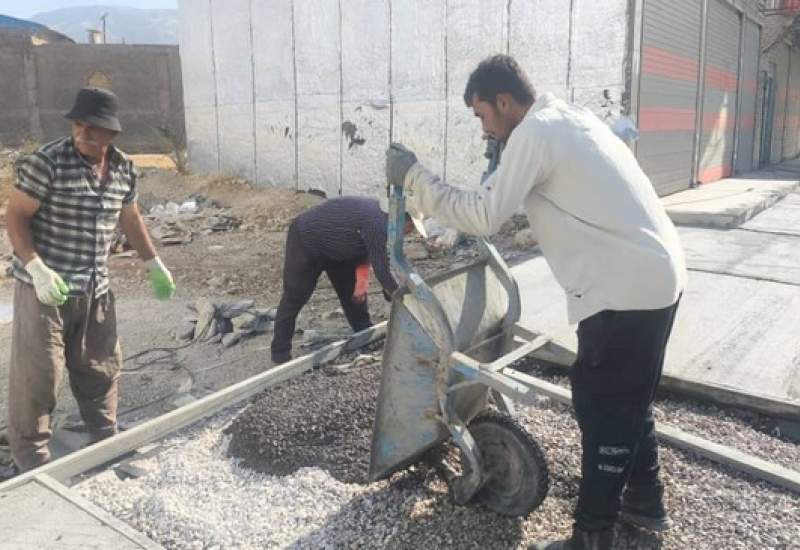 بتن‌ریزی پیاده‌رو و معابر شهر دوگنبدان،گامی در جهت آسایش شهروندان(+تصاویر)  <img src="/images/picture_icon.png" width="11" height="10" border="0" align="top">