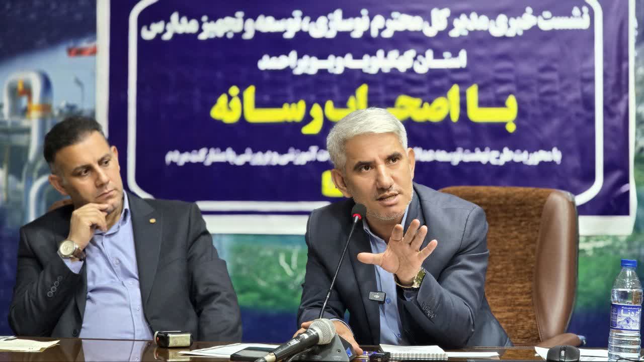حسینی‌نیک: نوسازی مدارس به هیچ وجه دنبال منافع شخصی نیست، رسالت ما ساختن آینده‌ای ایمن و شاد برای فرزندان این دیار است /  ۱۰۹ مدرسه با ۳۷۵ کلاس درس برای افتتاح و کلنگ‌زنی آماده شده است