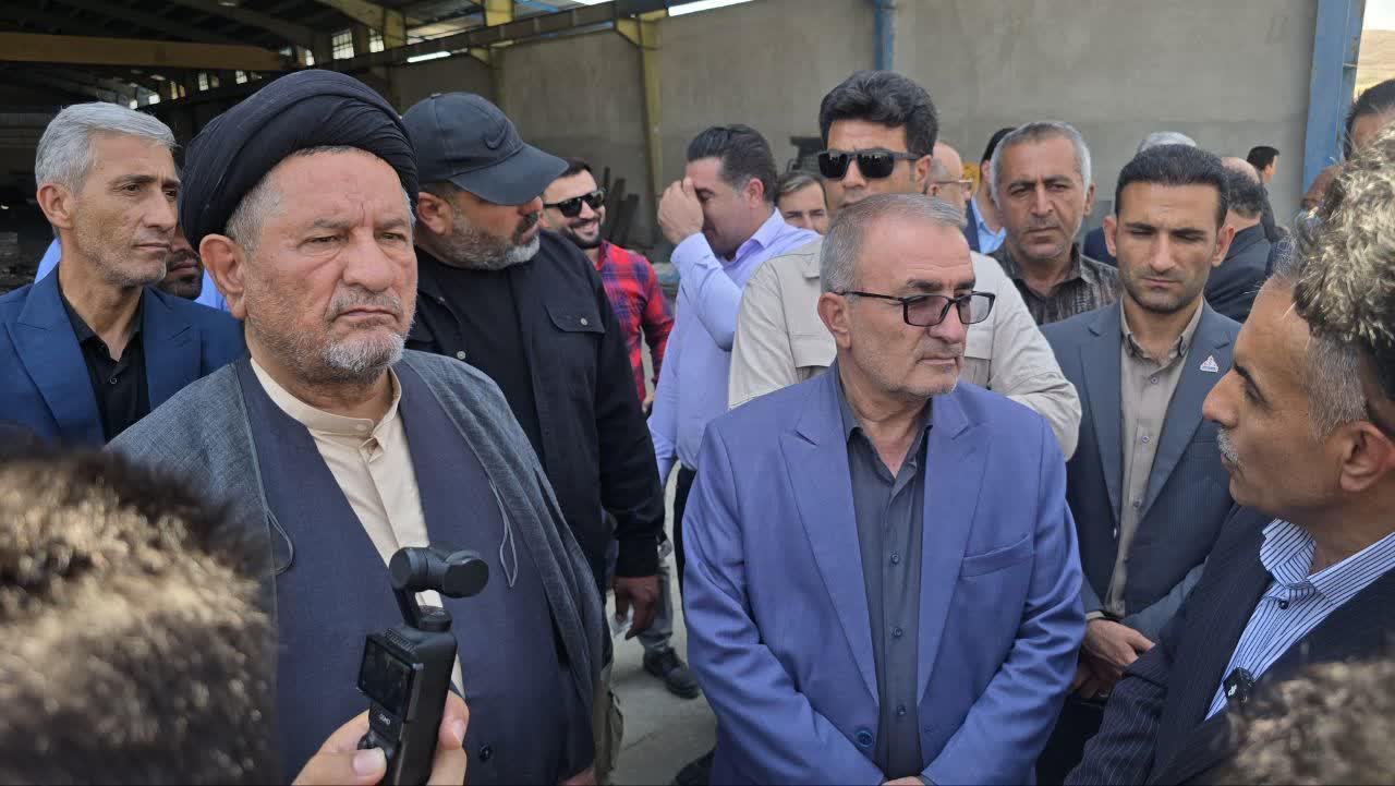 ۵۵۲ پروژه عمرانی و اقتصادی در چرام؛ هفته دولت با طنین توسعه / انفجار عمرانی با ۷۸۸ میلیارد تومان اعتبار / مطالعه منطقهای با ظرفیت انرژیهای پاک آغاز شد / توسعه راههای مناطق محروم کهگیلویه و بویراحمد شتاب گرفت / ۲۶۶۴ میلیارد تومان برای راهداری / اعلام رضایت رحمانی از مدیرکل راهداری کهگیلویه و بویراحمد