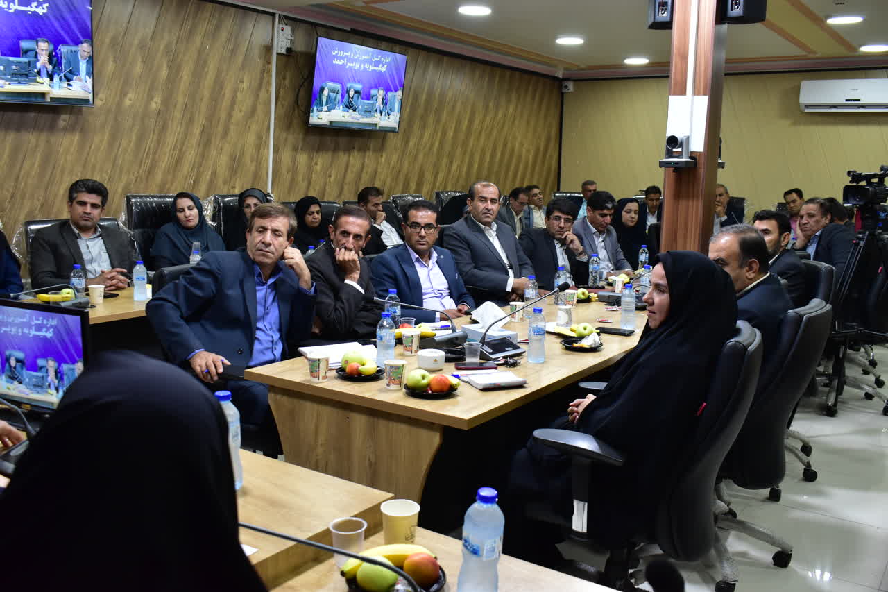 هشدار معاون وزیر در یاسوج: تجربه تلخ کمبود معلم نباید تکرار شود / هیچ دانشآموزی نباید از تحصیل بازبماند / پیشدبستانی در حاشیه؛ عدالت آموزشی قربانی نگاه غیردولتی؟