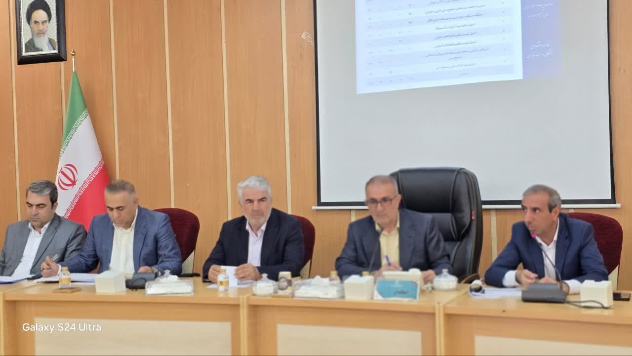 محصولات کهگیلویه و بویراحمد به نام دیگران صادر میشود / صنایع دستی کهگیلویه و بویراحمد باید از رکود خارج شود / این ظرفیت مغفول، باید به کانون اشتغال و معیشت تبدیل شود