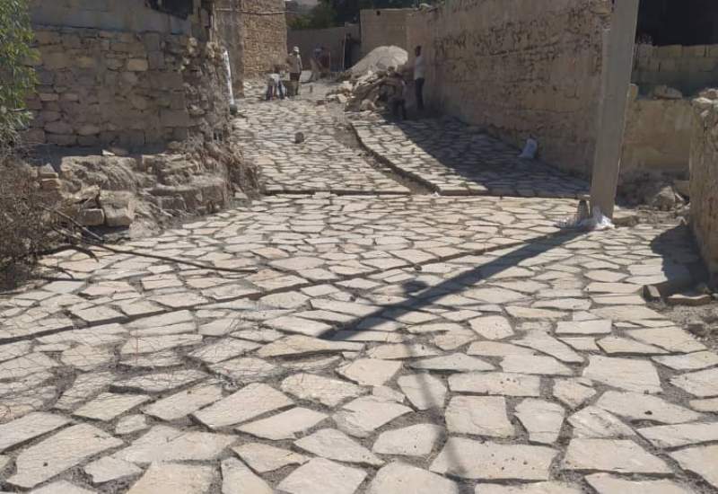 اجرای عملیات سنگ فرش معابر در روستای تاریخی بیشه ای با هدف حفظ بافت سنتی روستا
