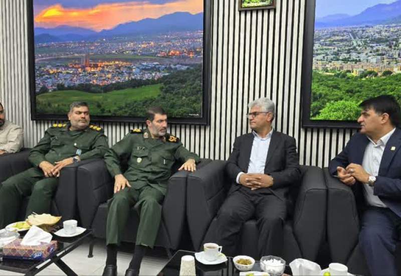 نشست شهردار، رئیس شورا و فرمانده سپاه فتح استان در یاسوج برگزار شد  <img src="/images/picture_icon.png" width="11" height="10" border="0" align="top">