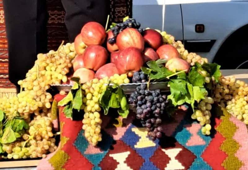 جشنواره سیب و انگور سی‌سخت با حضور وزیر میراث فرهنگی برگزار می شود
