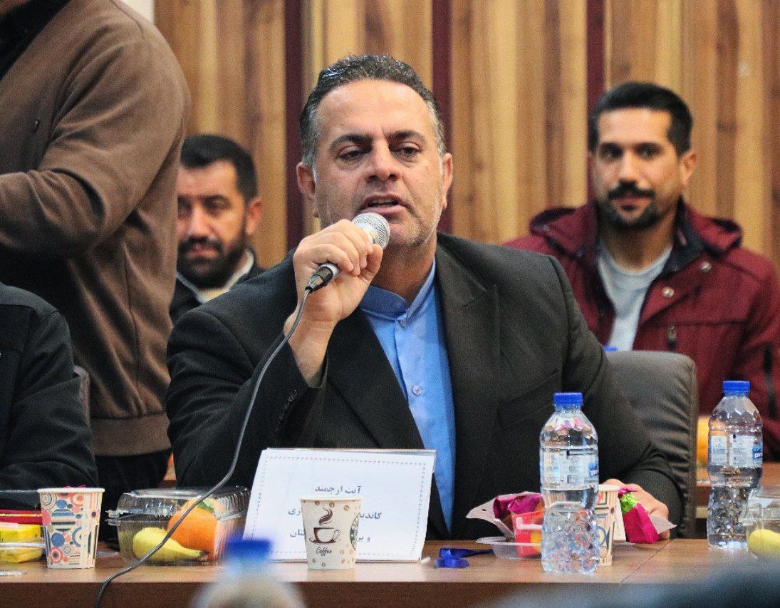 پاسخ رئیس هیئت بدنسازی کهگیلویه و بویراحمد: عدم حضورم در استان صحت ندارد و من همیشه در استان هستم / من نه رانت دارم و نه پشتوانه سیاسی یا نمایندگی از کسی / کاندیدای ریاست فدارسیون بدنسازی هستم / رئیس فدراسیون باید دارای روابط اجتماعی قوی باشد و هماهنگی مستمر با وزارت ورزش و دولت داشته باشد / فدراسیون نباید صرفاً به بودجه دولتی اکتفا کند