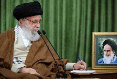 نیاز مهم امروز جهان: نظام عادلانه ملّی و بین‌المللی اسلامی/ ابتکار و شجاعت و فداکاری جوانان؛ عامل شکست تهاجم بزرگ آمریکا و زائده ننگین آن