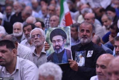 نماز جمعه این هفته تهران در حرم مطهر امام خمینی(س)  <img src="/images/picture_icon.png" width="11" height="10" border="0" align="top">