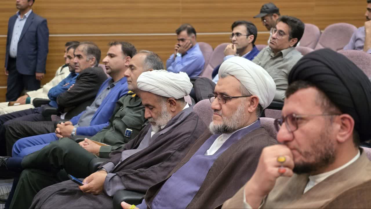 تصاویر | آغاز مراسم تودیع و معارفه در دانشگاه یاسوج بدون حضور نماینده استانداری / سردار خرمدل و سردار مثنوی با هم آمدند / امیری: باید مراقب باشیم فضای دانشگاهها از دخالتهای غیرضروری مصون بماند/ مهدی نوریپور، رسماً رئیس جدید دانشگاه یاسوج شد