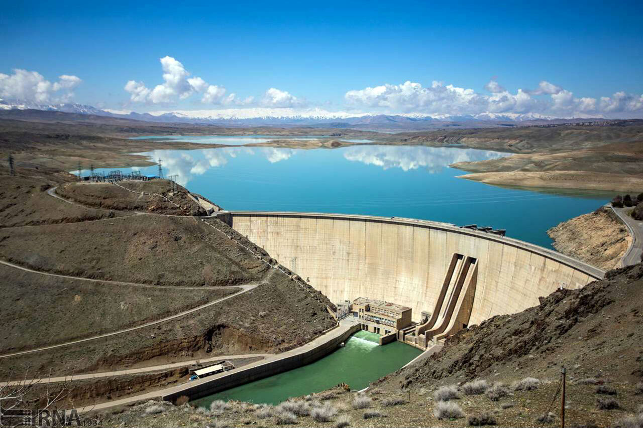 عملاً ۴ عدد از سدهای پنجگانه تهران از مدار خارج شده؛ باید منتظر جیرهبندی آب باشیم / ۶ ماهه طلایی سال آبی ۱۴۰۳ را هم با کمترین میزان بارشها پشت سر گذاشتهایم/ اصفهان و کهگیلویه و بویراحمد در ردههای کمبارشترین استانها قرار دارند؛ فقط مازندران رشد مثبت بارشی داشته/ نه تنها تابستان بلکه بهار سختی در بسیاری از استانها پیش رو داریم
