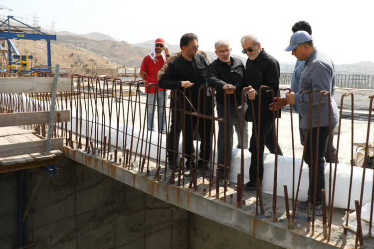 هشدار جدی پزشکیان درباره پایان آبهای زیرزمینی/ اگر امروز نخواهیم صرفهجویی کنیم، فردا با بحران آب روبرو خواهیم شد!