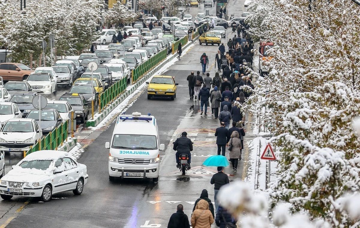 بارش برف و باران در ۹ استان/ پلیس راهور: ۶ محور از جمله جاده چالوس، هراز و آزادراه شمال مسدود است