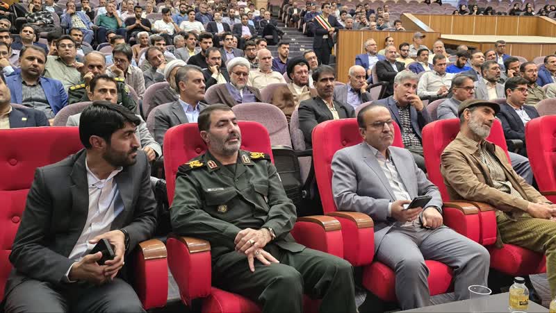 تصاویر | آغاز مراسم تودیع و معارفه در دانشگاه یاسوج بدون حضور نماینده استانداری / سردار خرمدل و سردار مثنوی با هم آمدند / امیری: باید مراقب باشیم فضای دانشگاهها از دخالتهای غیرضروری مصون بماند/ مهدی نوریپور، رسماً رئیس جدید دانشگاه یاسوج شد