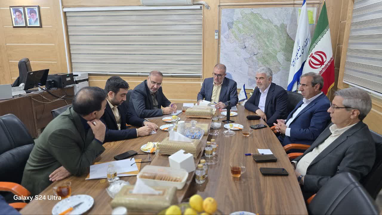 برنامهریزی برای ساخت مسکن ملی، راهاندازی ۶۰۰ مگاوات نیروگاه خورشیدی و حمایت از خانوادههای زندانیان در دستور کار قرار گرفت