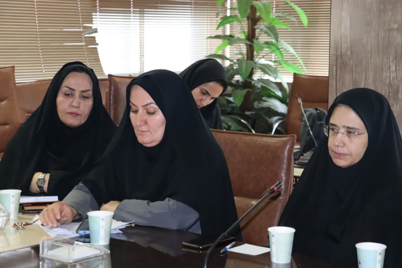 سرپرست بهزیستی کهگیلویه و بویراحمد: ارائه خدمات به بیش از ۱۰۸ هزار نفر در استان / اختصاص ۲۰۰ میلیارد تومان برای اشتغال مددجویان / کمک ۲۰۰ میلیون تومانی برای تأمین مسکن افراد تحت پوشش بهزیستی