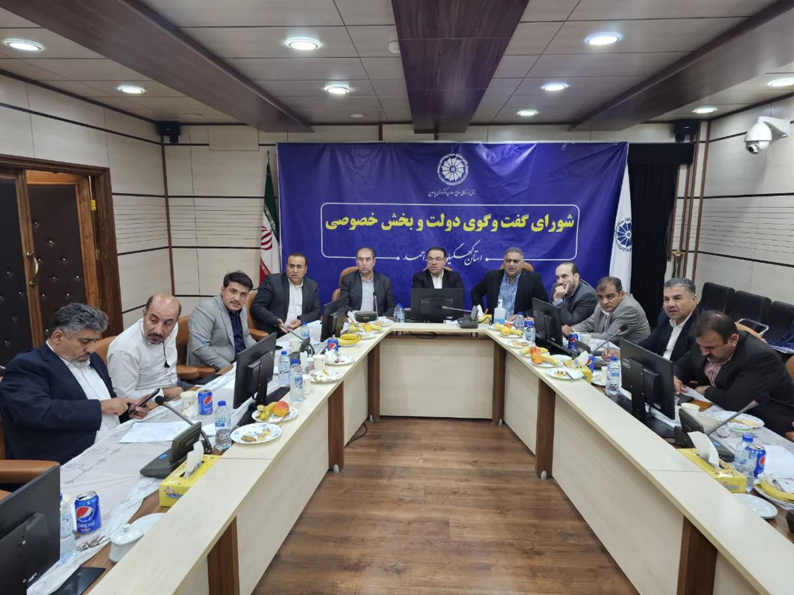 موسویان: جهش ۳۵ برابری سرمایهگذاری صنعتی در کهگیلویه و بویراحمد / انتقاد از تخصیص ناعادلانه تسهیلات تبصره ۱۸ به استان؛ کمتر از ۱۰ درصد از تسهیلات به صنعت استان رسید / تأمین مواد اولیه و تسهیلات مالی، همچنان از چالشهای اساسی در مسیر توسعه است / ضرورت راهاندازی پایانههای صادراتی آبزیان