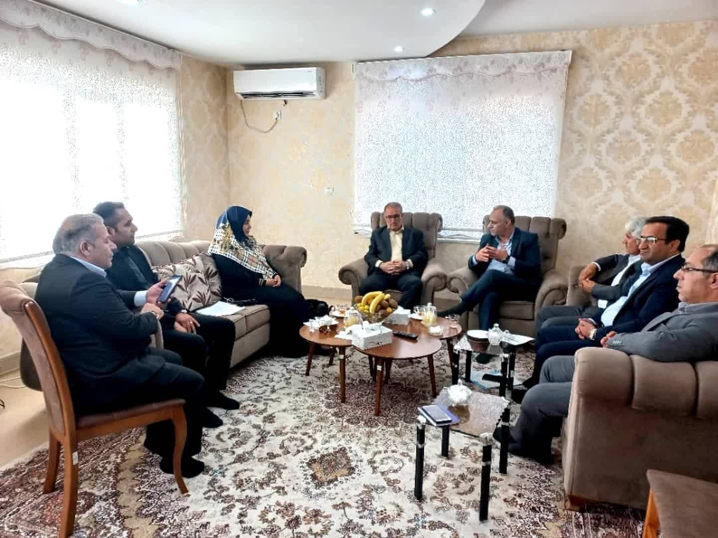 تعهد دولت چهاردهم به حذف مدارس سنگی و کانکسی در کهگیلویه و بویراحمد تا مهر ۱۴۰۴ / استاندار: عدالت آموزشی از شعار به عمل تبدیل میشود